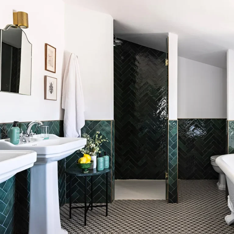 hotel-santa-ponsa-menorca-deluxe-room-bathroom